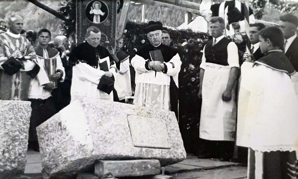 St. Valentin, Grundsteinlegung