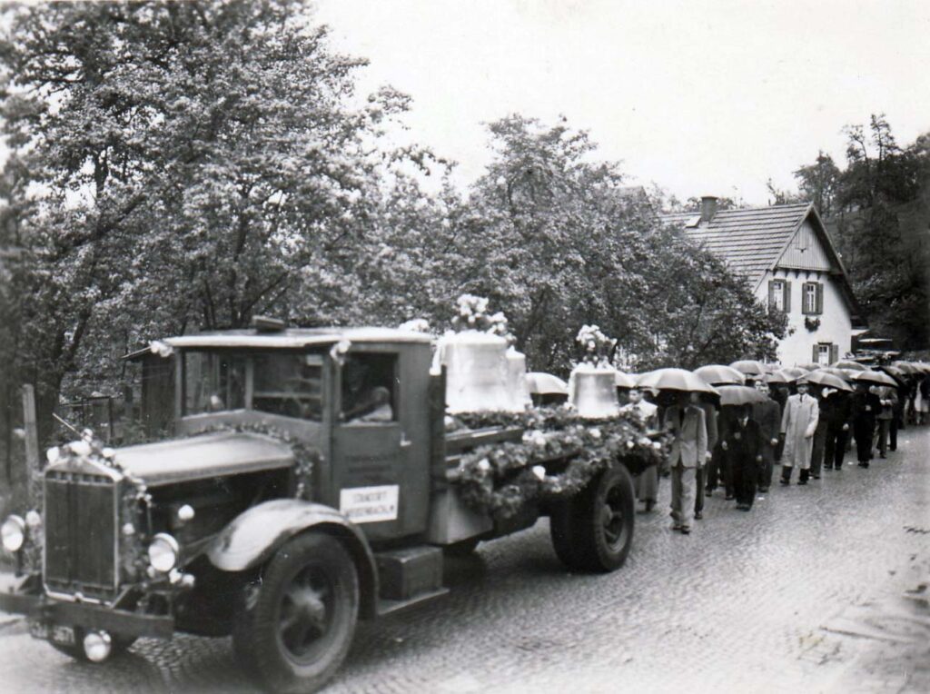 St. Valentin, Transport der Kirchenglocken