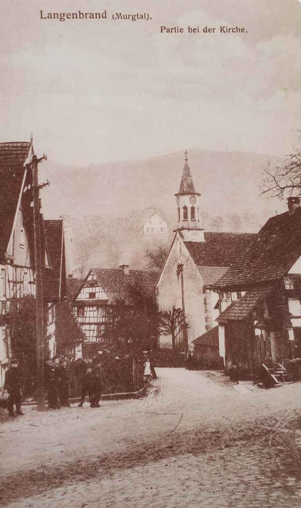 Blick vom Steinplatz zur Alte Kirche