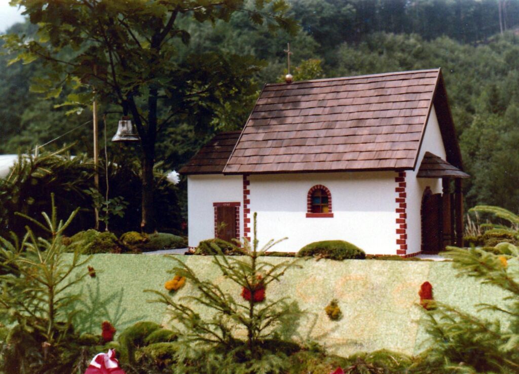 Modell Kapelle, Einweihung 1745